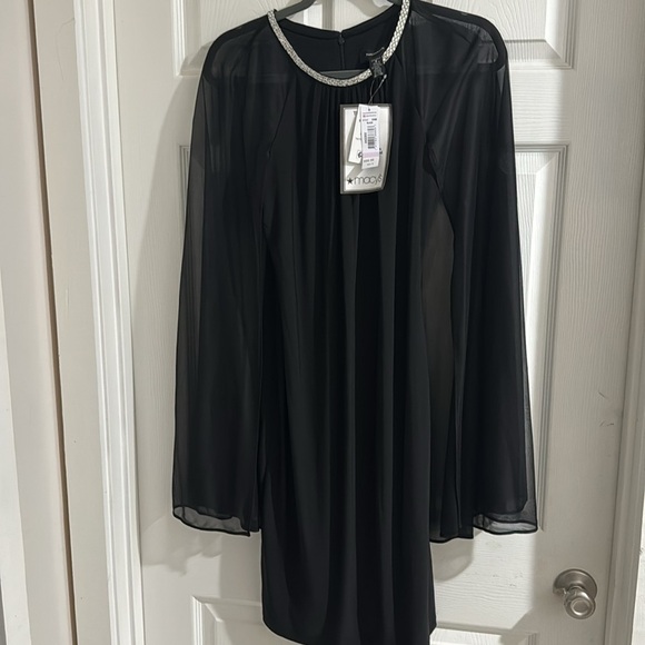 Beautiful NWT R&M Richard Size 18W Crew Neck Capelet Long Sleeve Chiffon Dress - Picture 5 of 9